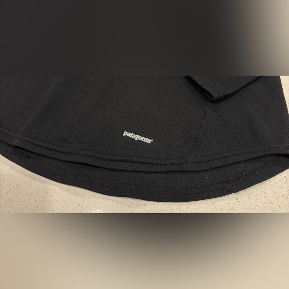 Women’s S Patagonia Capilene Baselayer - Picture 3 of 3